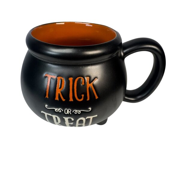 Hyde and EEK Trick or Treat Cauldron Mug Stoneware Halloween Horror Witchy Goth - Picture 2 of 9